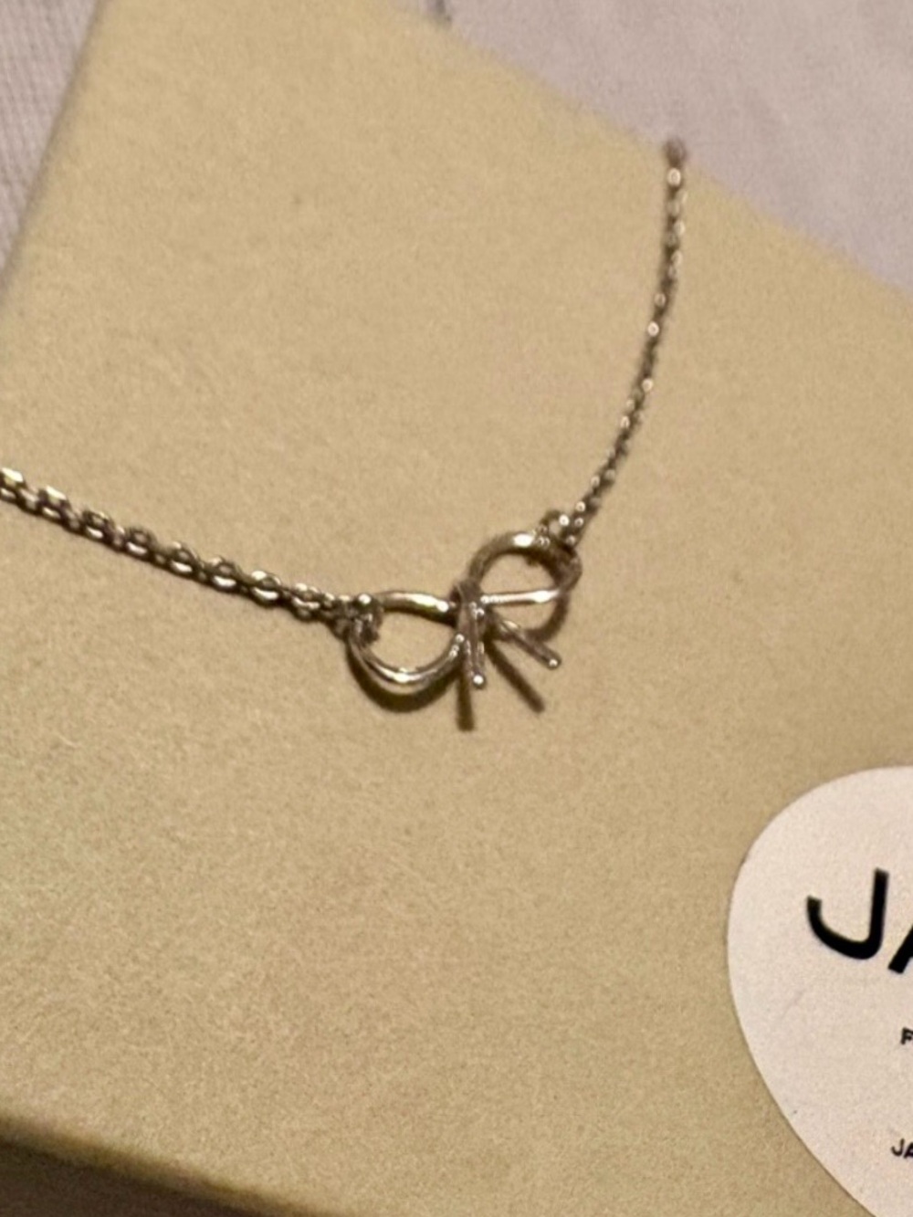 Dainty Silver Bow Pendant Necklace